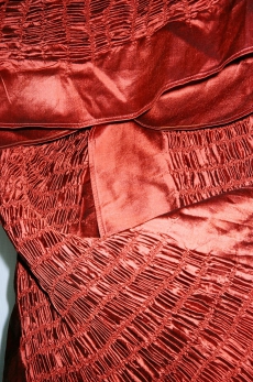 Smoked Shawl, pompejired
