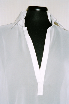 Poncho cape of chiffon, white
