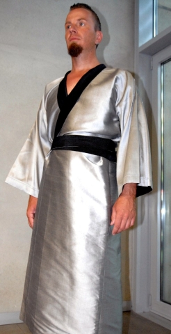 Unique turnable kimono, black and silver