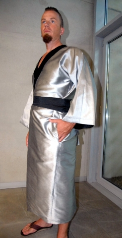 Unique turnable kimono, black and silver