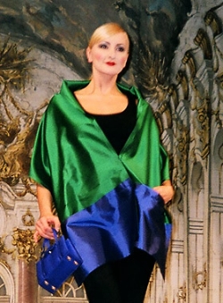 Scarf with pockets green-blue