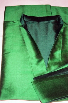 Unique turnable kimono, green and dark green